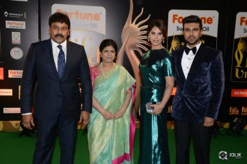Celebs at IIFA Utsavam 2016